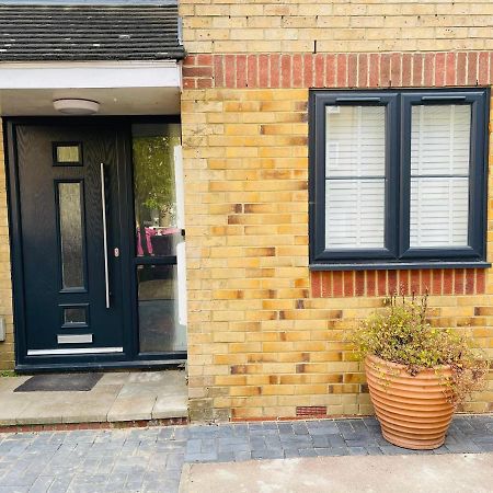 Riverside Premium Double Room Garden View E14 伦敦 外观 照片